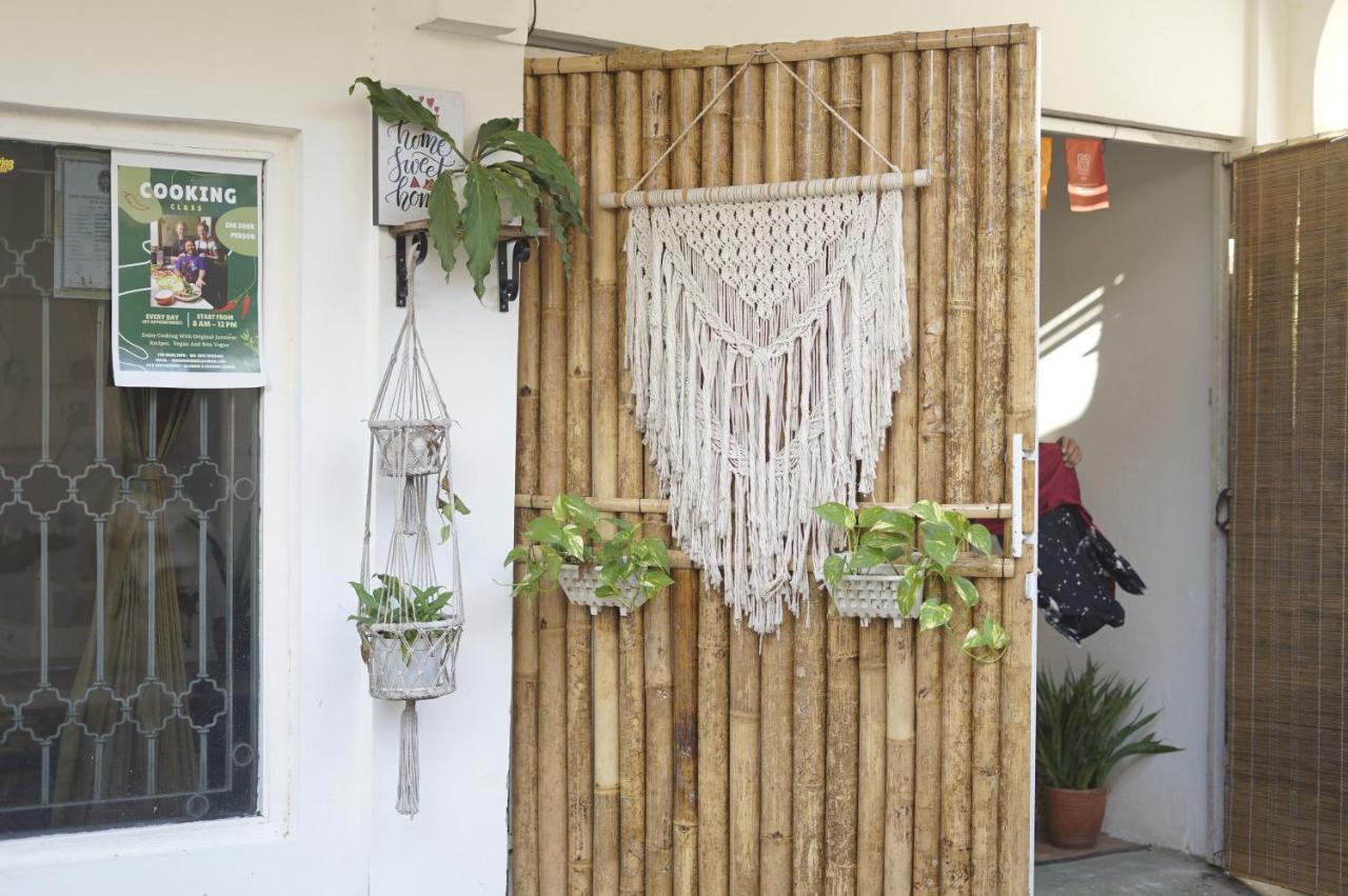 Oke Baik Hostel Yogyakarta Esterno foto