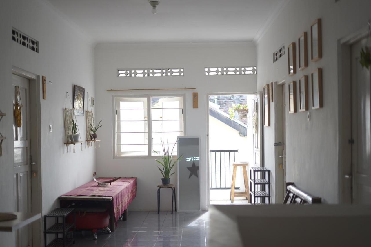 Oke Baik Hostel Yogyakarta Esterno foto