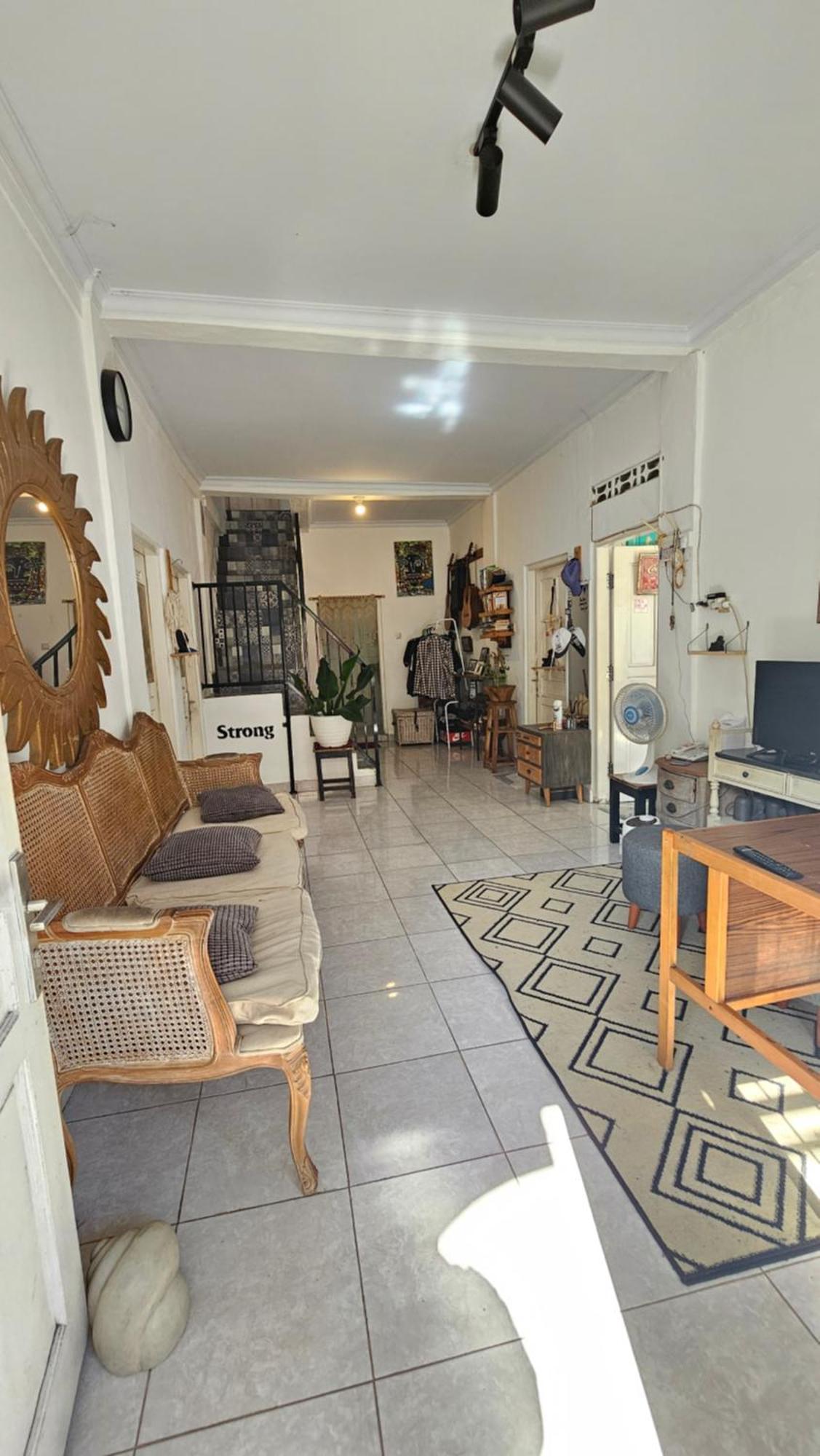 Oke Baik Hostel Yogyakarta Esterno foto