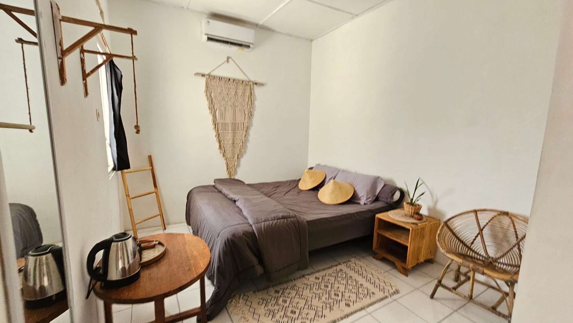 Oke Baik Hostel Yogyakarta Esterno foto