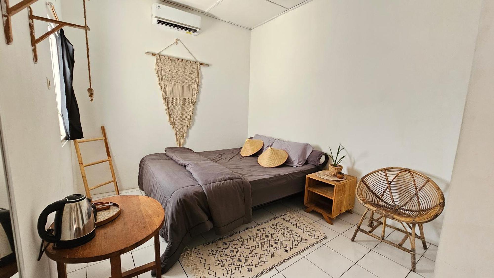 Oke Baik Hostel Yogyakarta Esterno foto